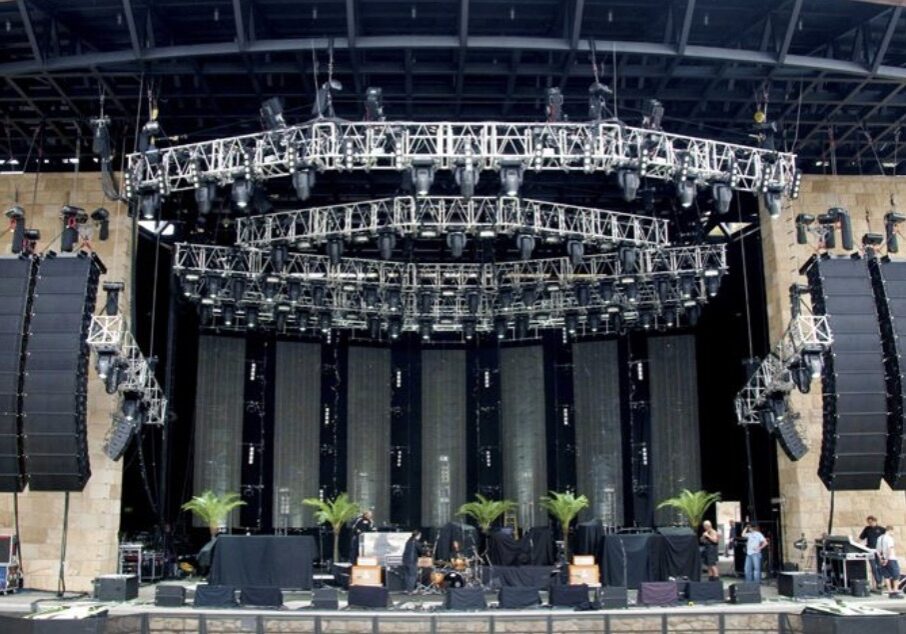 Line Array - Concert